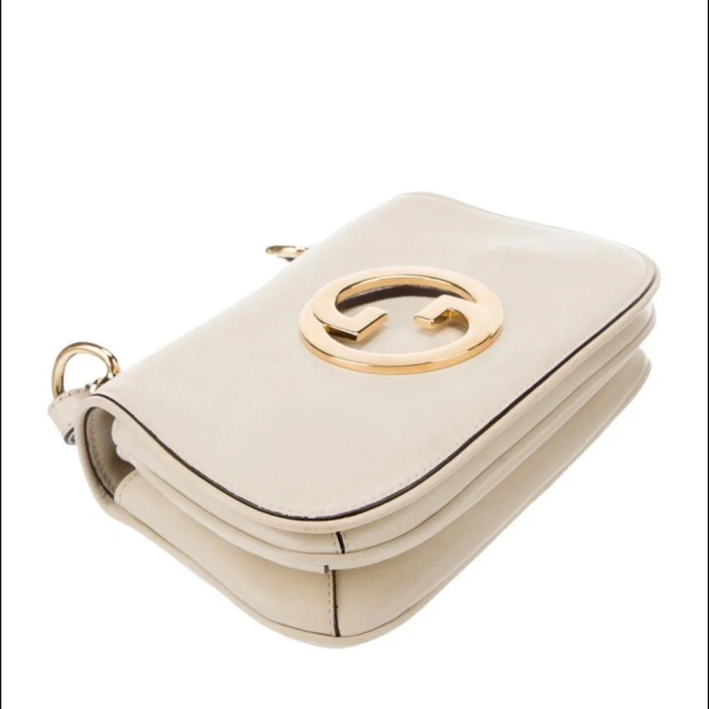 GUCCI Crossbody Bag - Picture 3 of 3